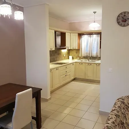 Iovi House Holiday home *