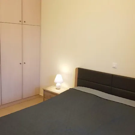 Iovi House Ferienhaus